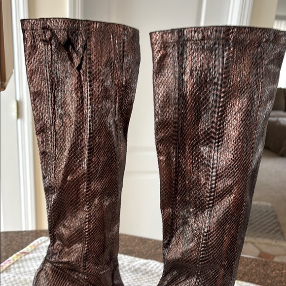 MANOLO BLAHNIK LADIES BRONZE SNAKE TALL HEEL STRETCH BOOTS-9 - Picture 9 of 16